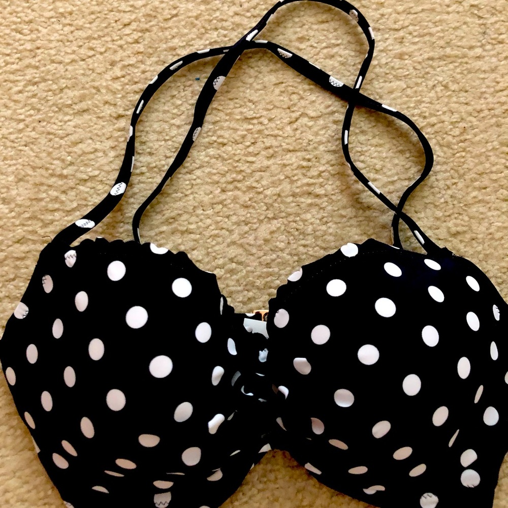 Victoria’s Secret swim top 34D